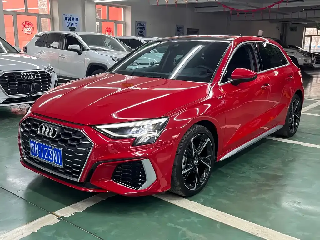 Audi A3 2022 из CN, фото 1