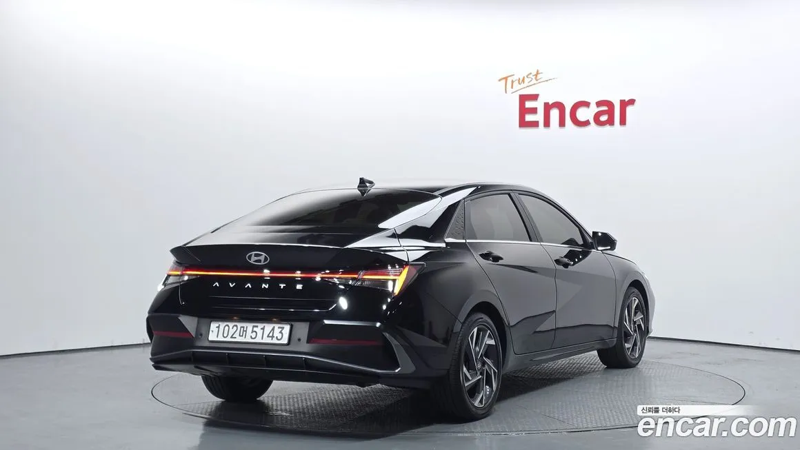 Hyundai AVANTE — фото 2