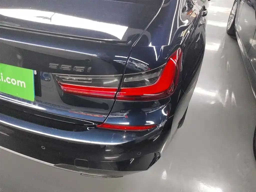 BMW 3 Series 2022 из CN, фото 8