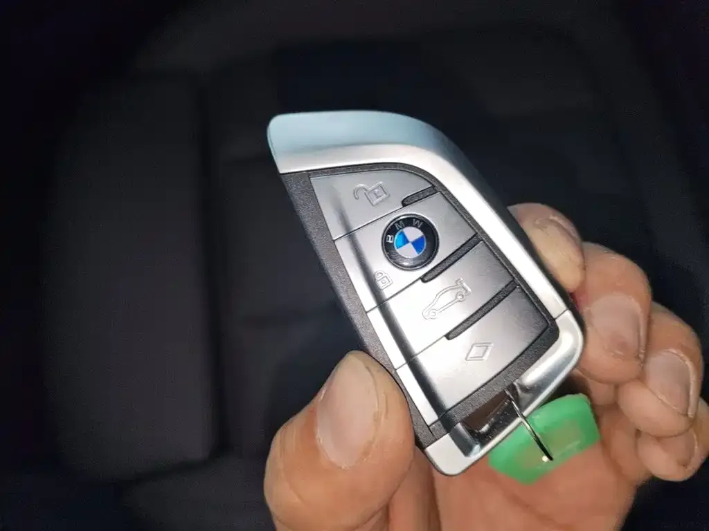 BMW 3 Series 2022 из CN, фото 9