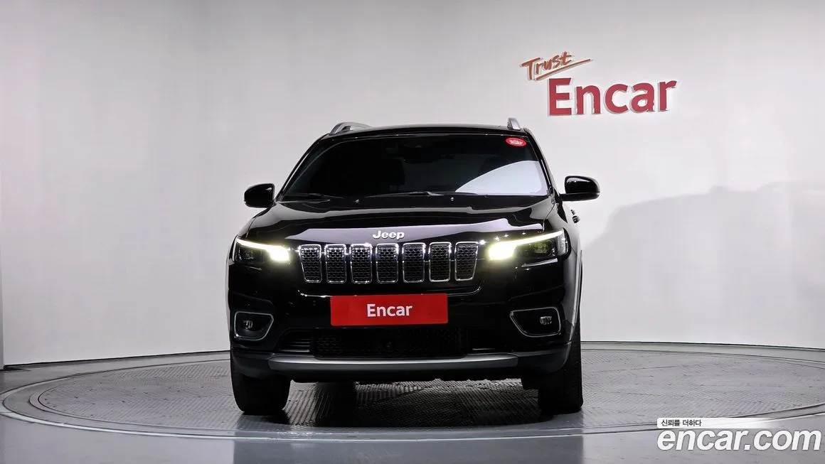 Jeep Cherokee — фото 3