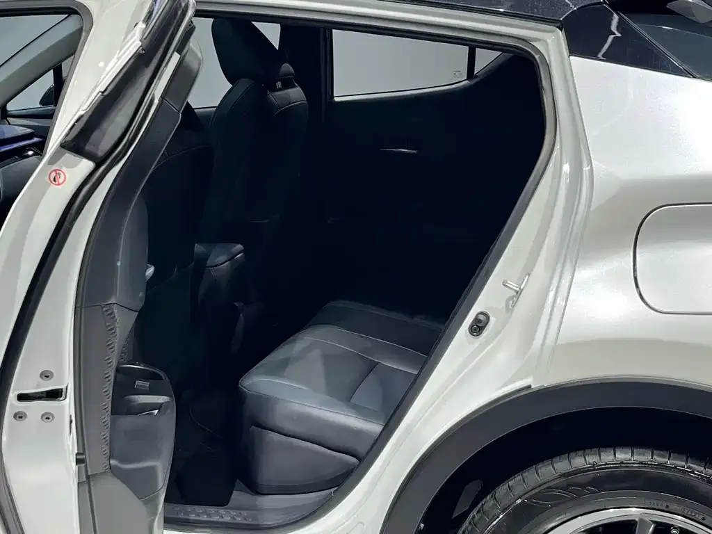 Toyota C-HR 2022 из CN, фото 10