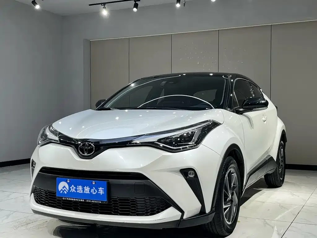 Toyota C-HR 2022 из CN, фото 2