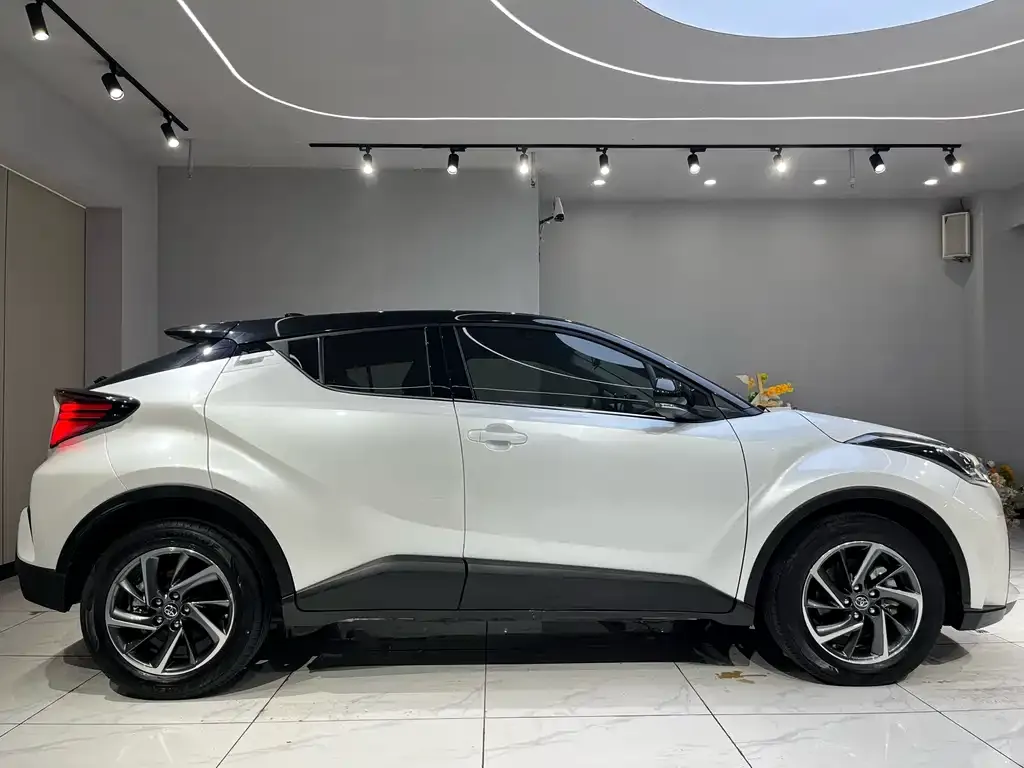 Toyota C-HR 2022 из CN, фото 6