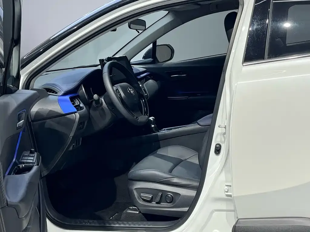 Toyota C-HR 2022 из CN, фото 7