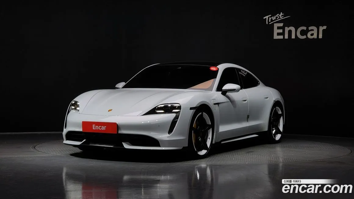 Porsche Taycan 2021 из KR, фото 1