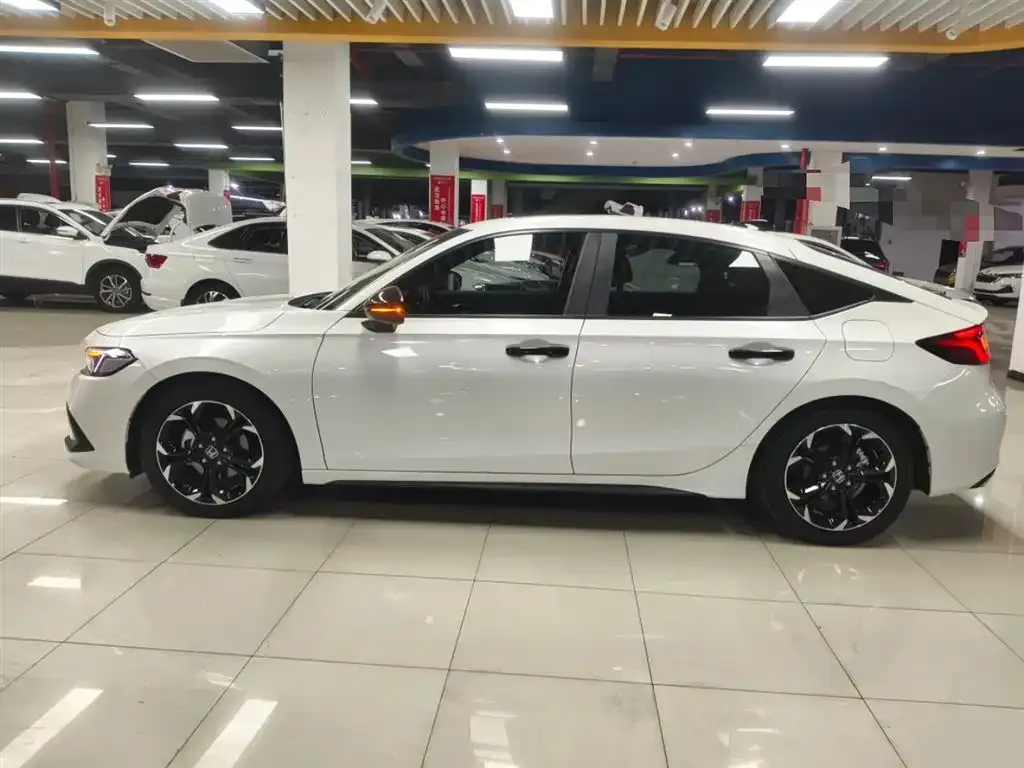 Honda Civic 2023 из CN, фото 5