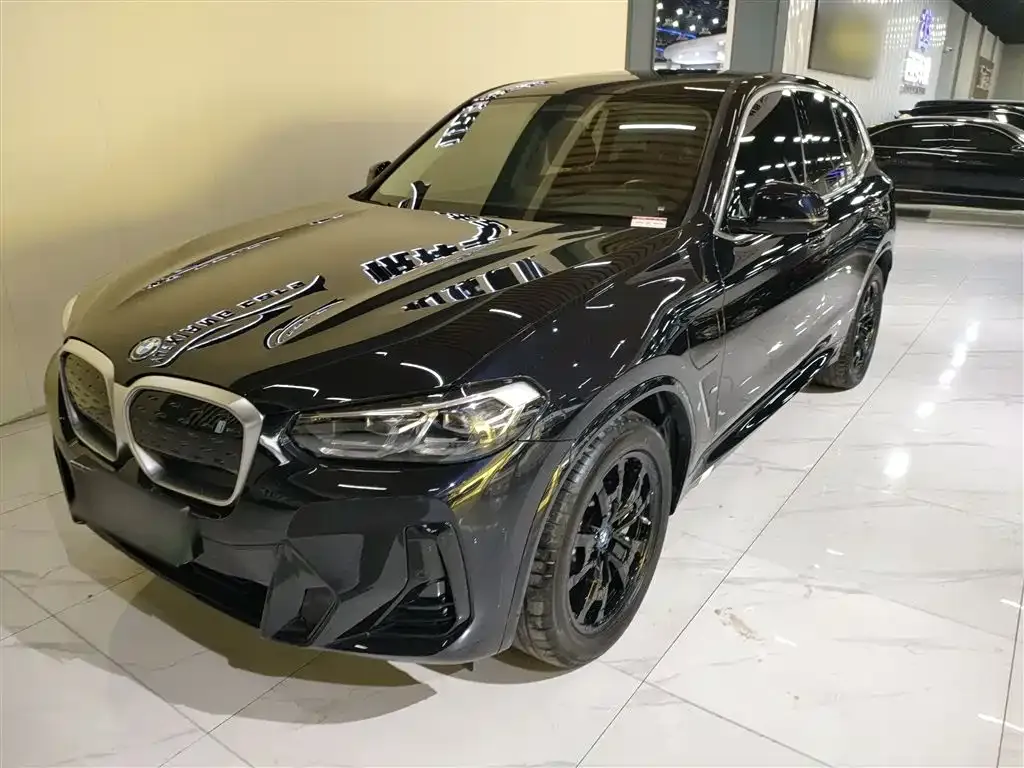 BMW iX3 2025 из CN, фото 2