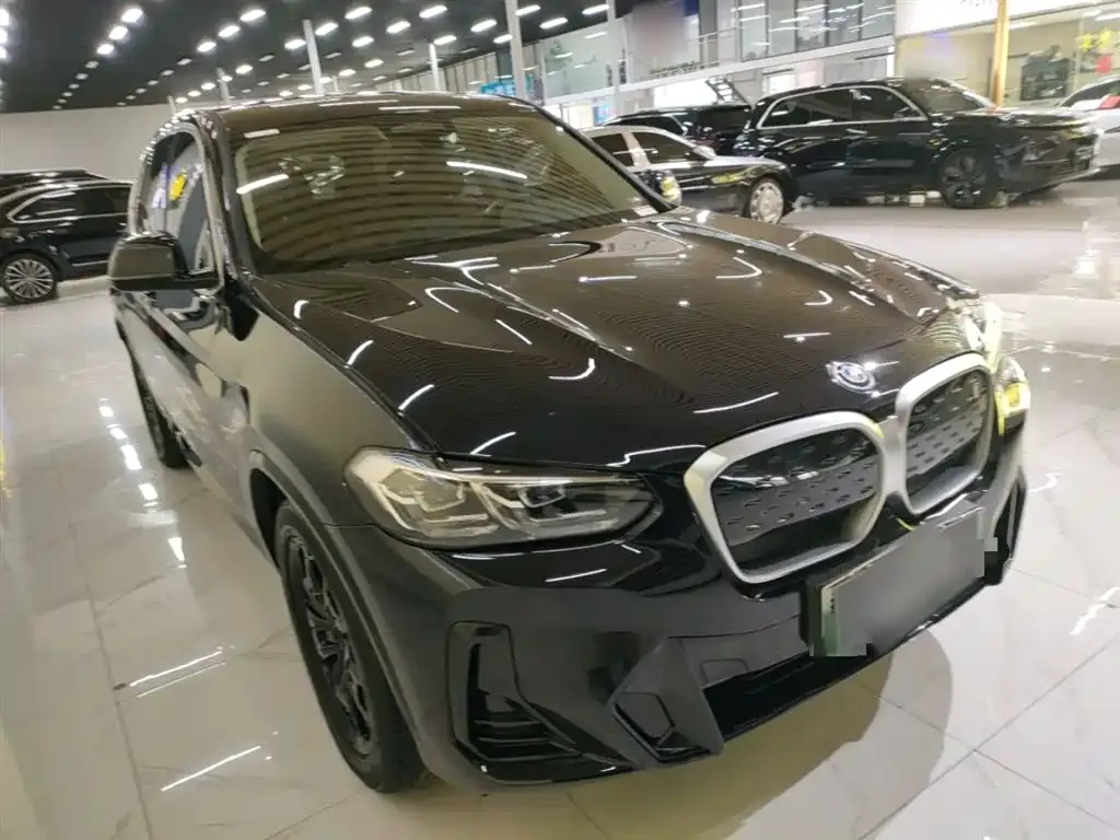 BMW iX3 2025 из CN, фото 4
