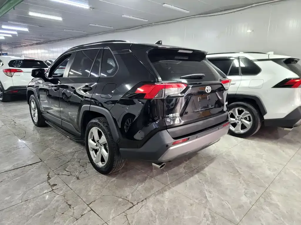 Toyota RAV4 2022 из CN, фото 7
