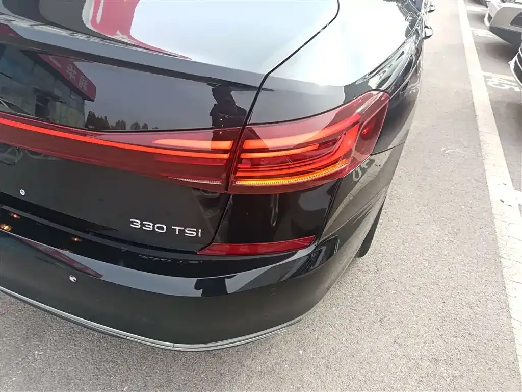 Volkswagen Passat 2023 из CN, фото 8