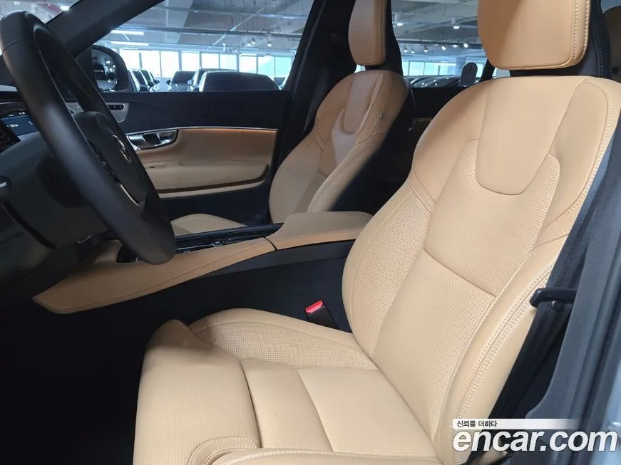 Volvo XC90 2025 из KR, фото 10