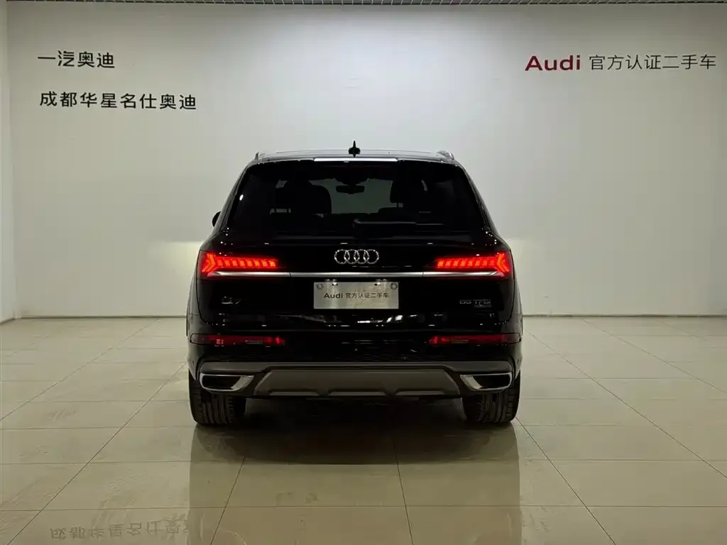 Audi Q7 2023 из CN, фото 5