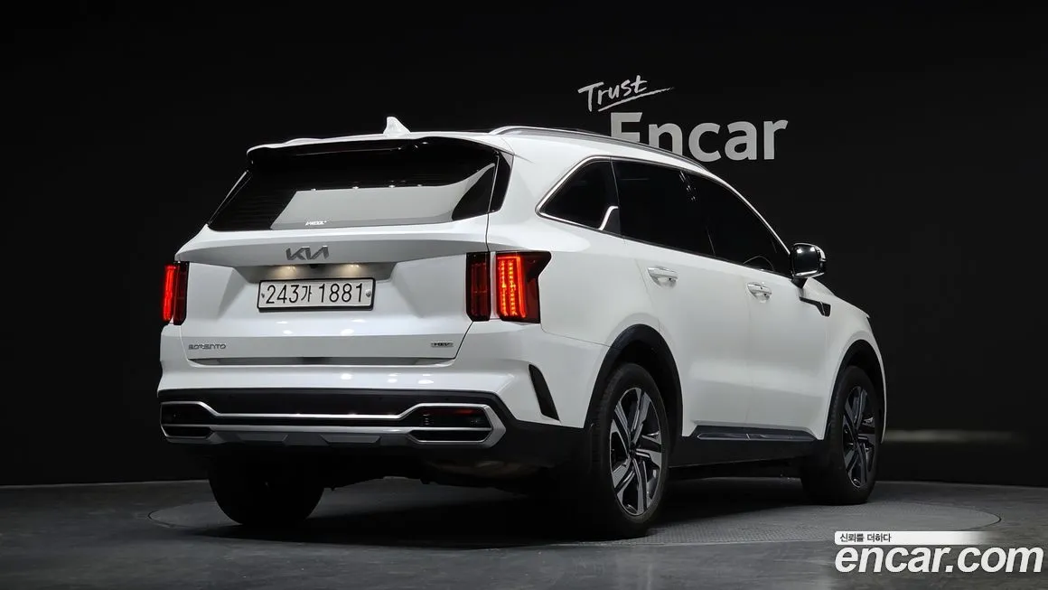 Kia Sorento 2023 из KR, фото 2