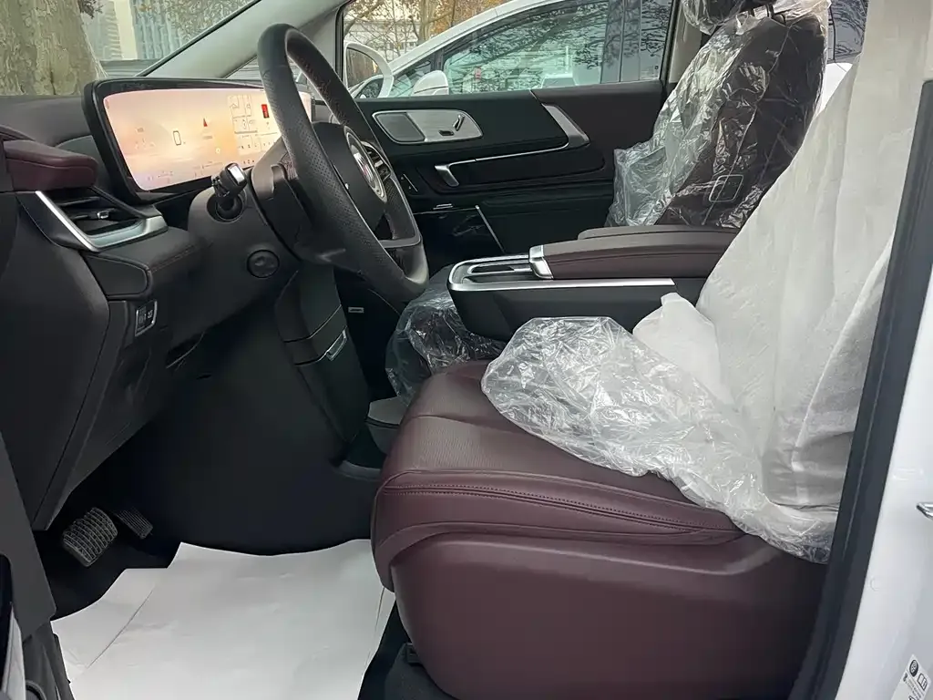 Buick Century 2024 из CN, фото 5