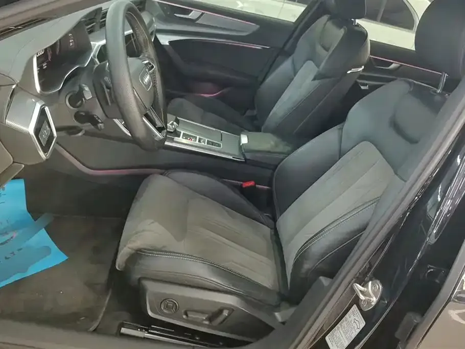 Audi A6L 2021 из CN, фото 9
