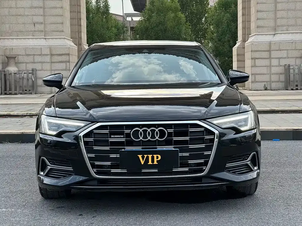 Audi A6L 2023 из CN, фото 2