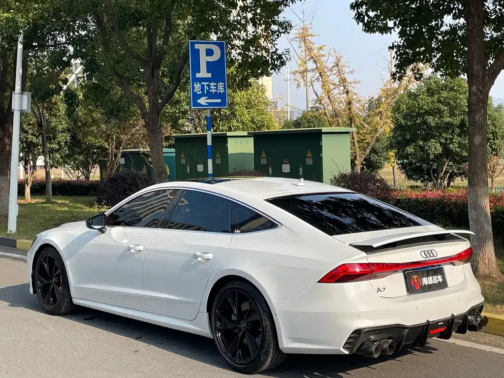 Audi A7 2022 из CN, фото 4