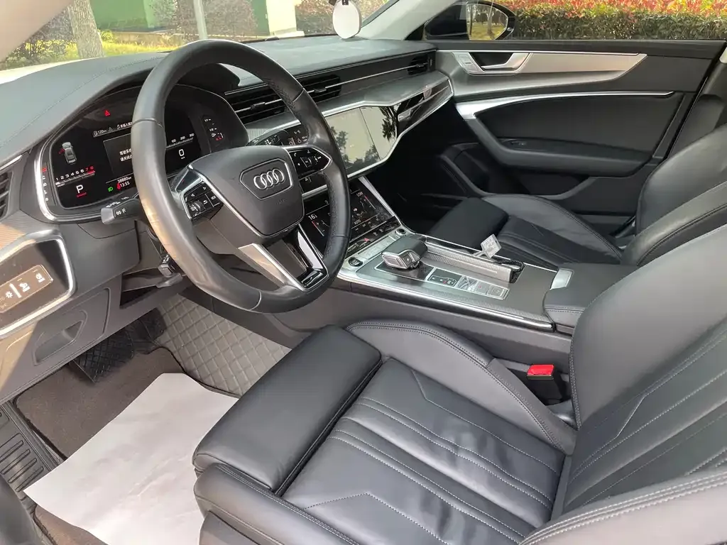 Audi A7 2022 из CN, фото 7