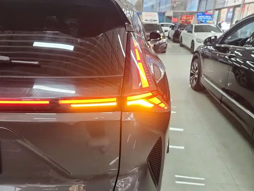 Geely Boyue 2024 из CN, фото 8