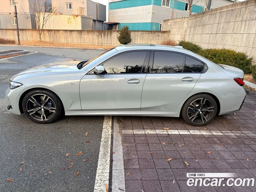 BMW 3-Series 2024 из KR, фото 4