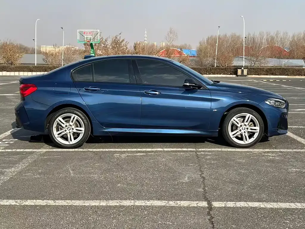 BMW 1 Series 2021 из CN, фото 6
