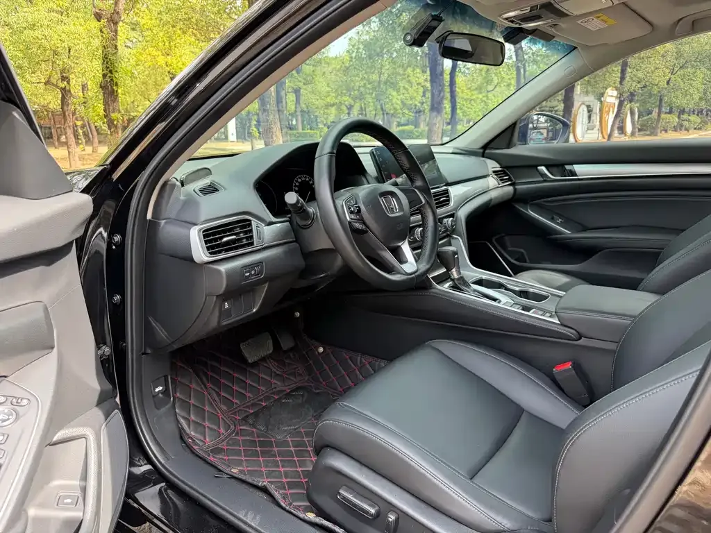 Honda Accord 2023 из CN, фото 8