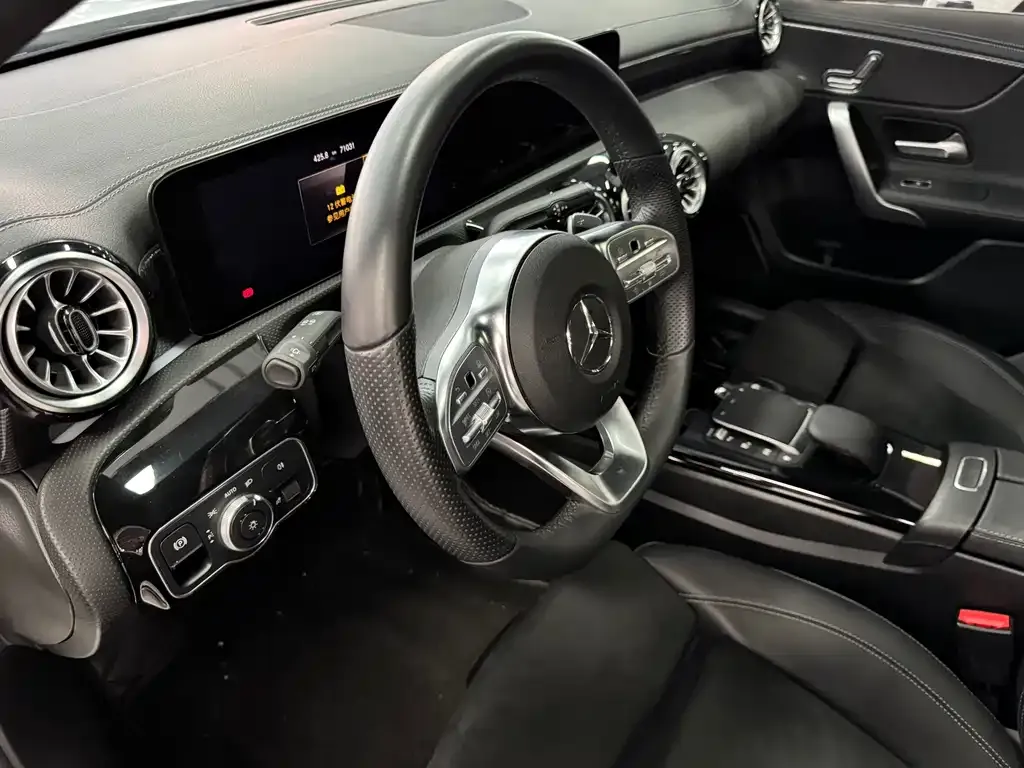Mercedes-Benz A-Class 2021 из CN, фото 7