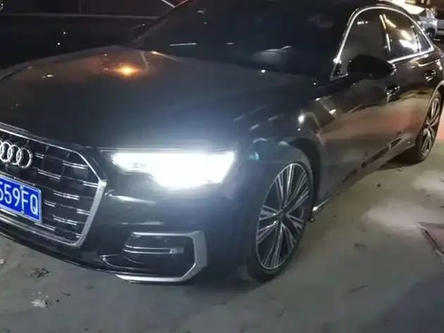 Audi A6L 2024 из CN, фото 2