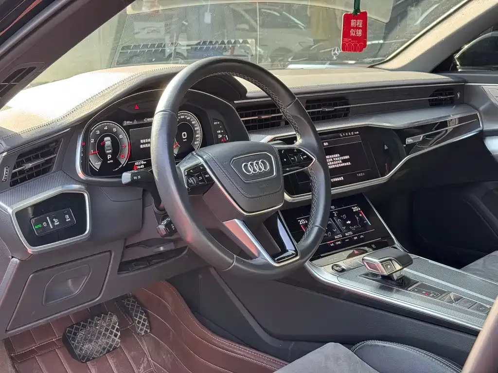 Audi A6L 2023 из CN, фото 5
