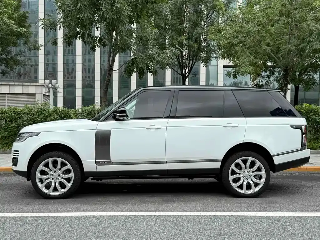 Land Rover Range Rover 2022 из CN, фото 2