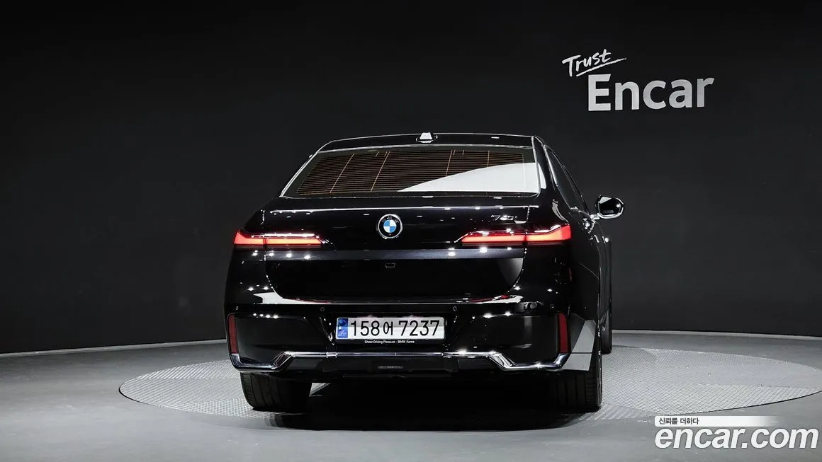 BMW 7-Series 2023 из KR, фото 4