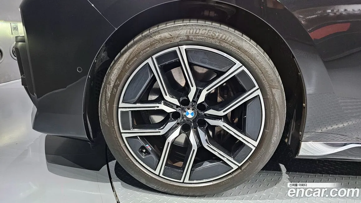 BMW 7-Series 2023 из KR, фото 5