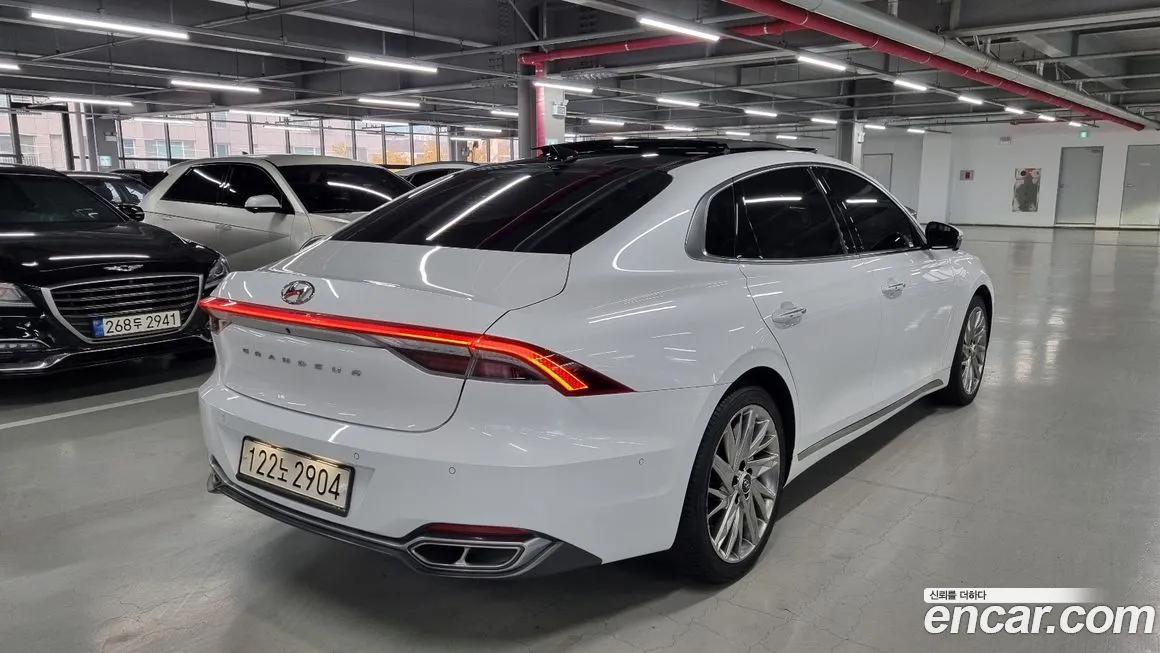 Hyundai Grandeur 2022 из KR, фото 2