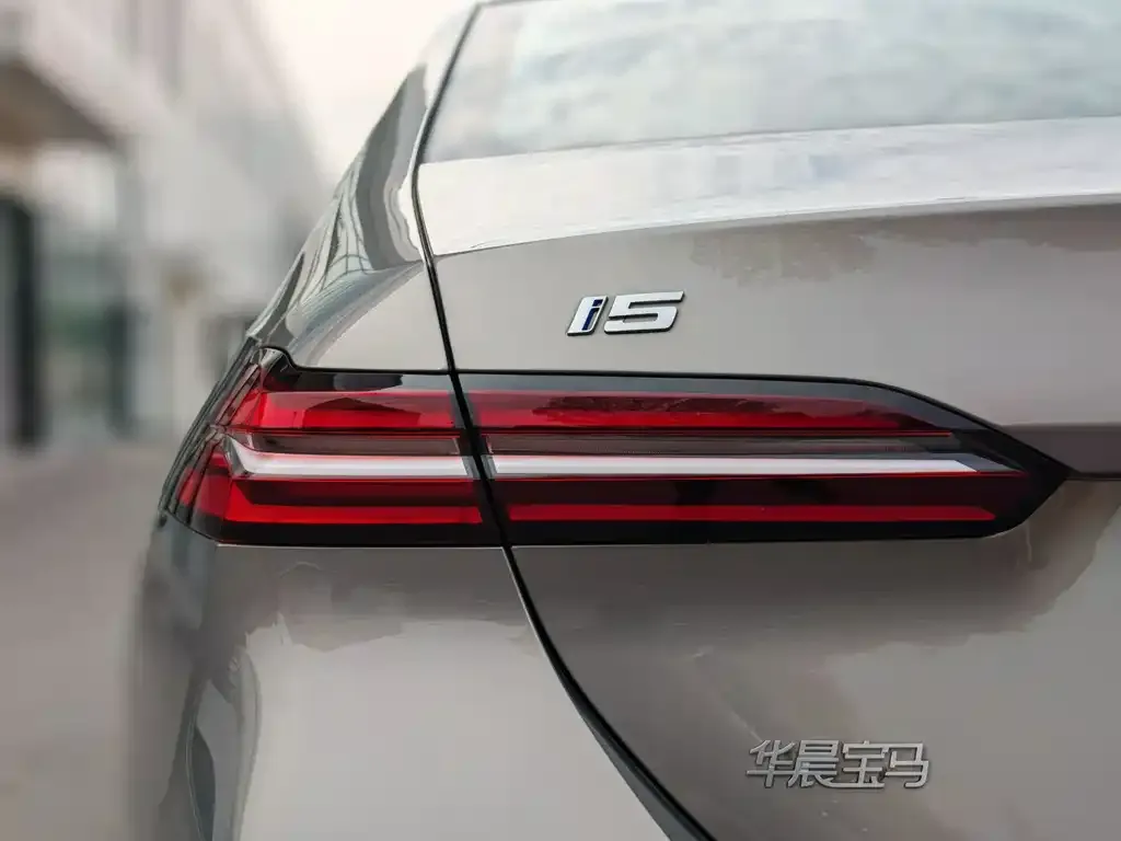 BMW i5 2024 из CN, фото 10