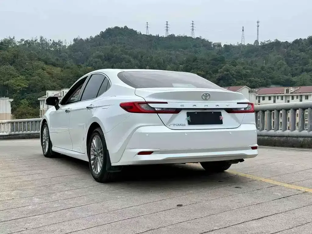 Toyota Camry 2024 из CN, фото 6