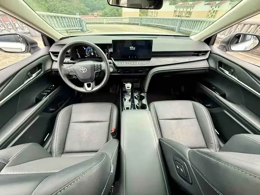 Toyota Camry 2024 из CN, фото 7
