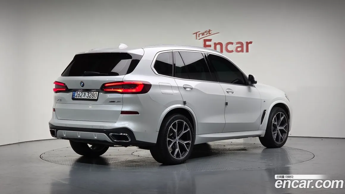 BMW X5 2022 из KR, фото 2