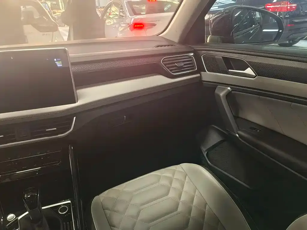 Volkswagen Tayron 2023 из CN, фото 8