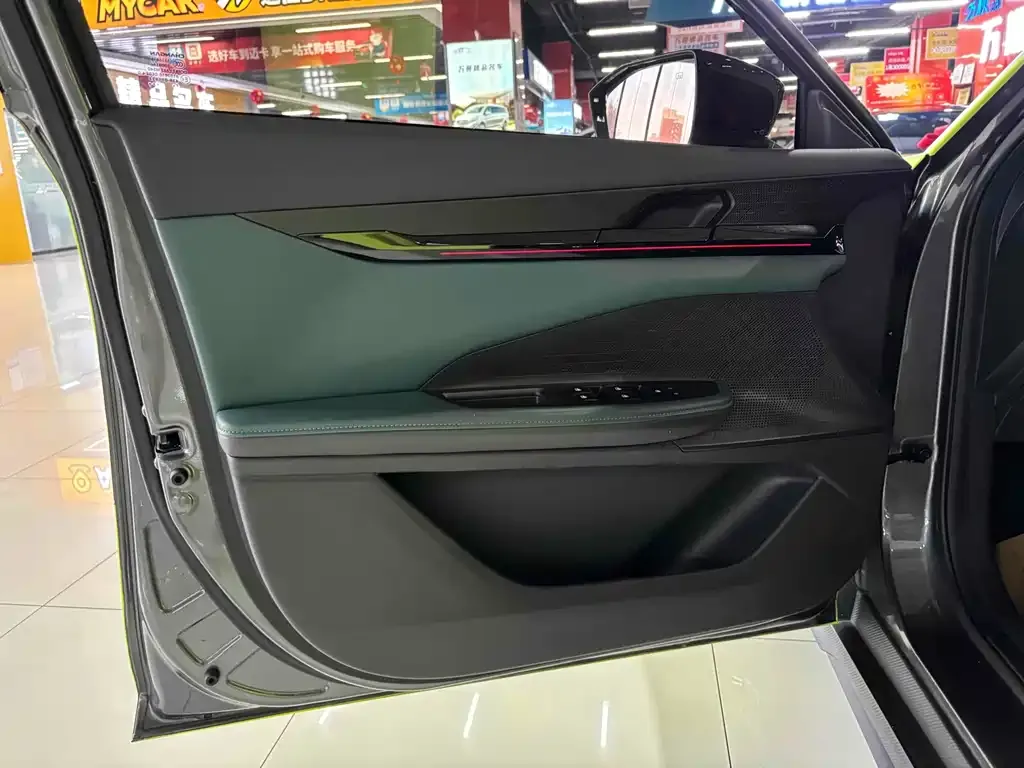 Changan UNI-V iDD 2024 из CN, фото 5