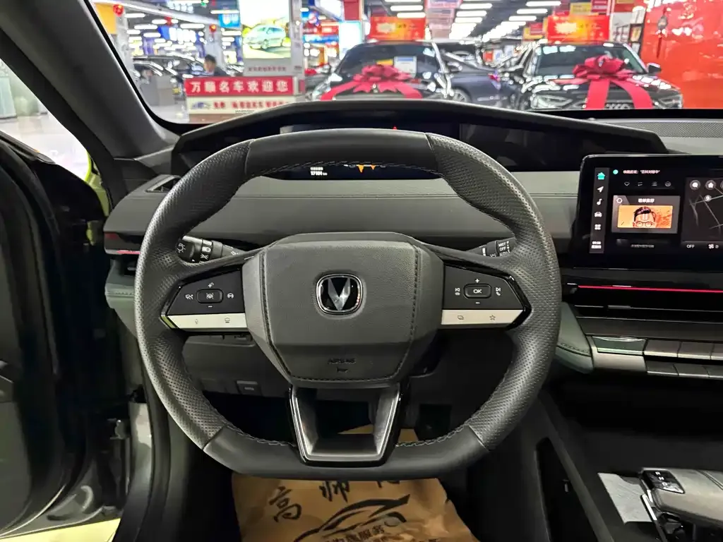 Changan UNI-V iDD 2024 из CN, фото 9