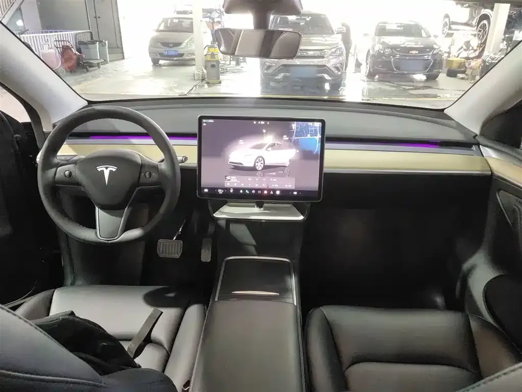 Tesla Model Y 2023 из CN, фото 10