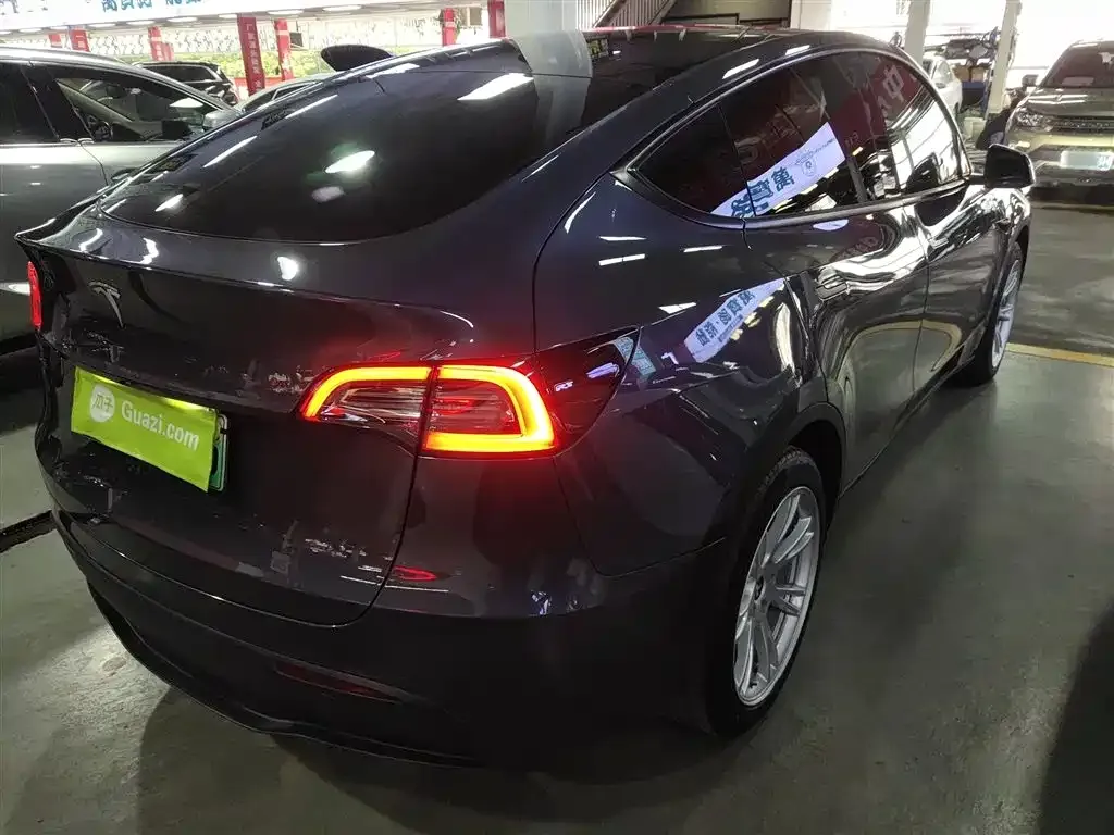Tesla Model Y 2023 из CN, фото 7