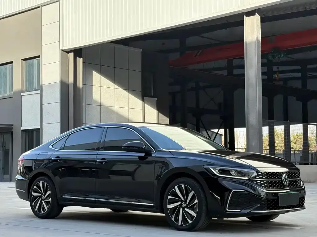 Volkswagen Passat 2022 из CN, фото 3