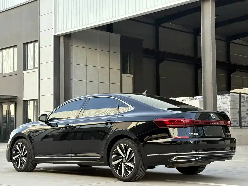 Volkswagen Passat 2022 из CN, фото 9