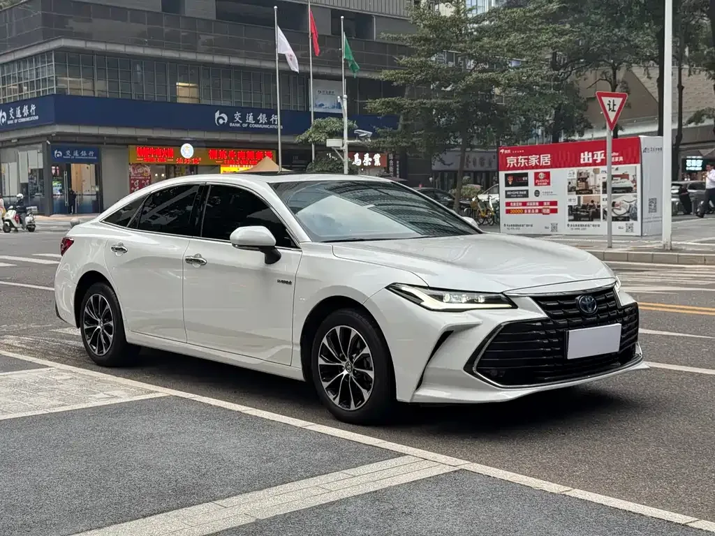 Toyota Avalon 2023 из CN, фото 4