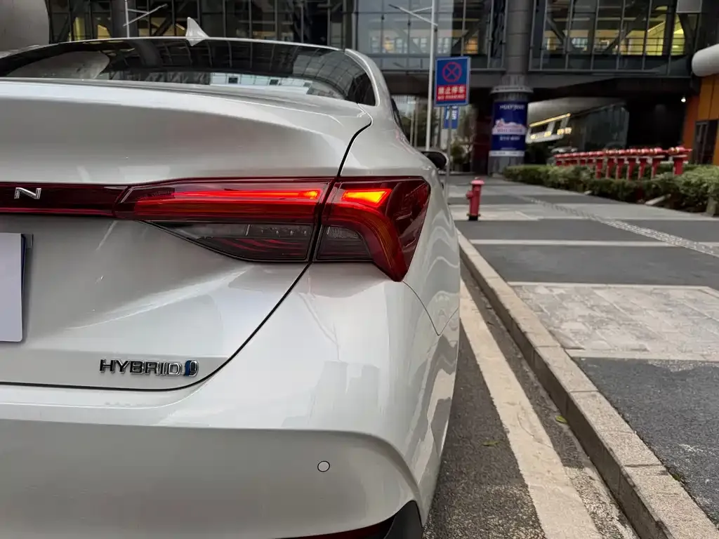 Toyota Avalon 2023 из CN, фото 7