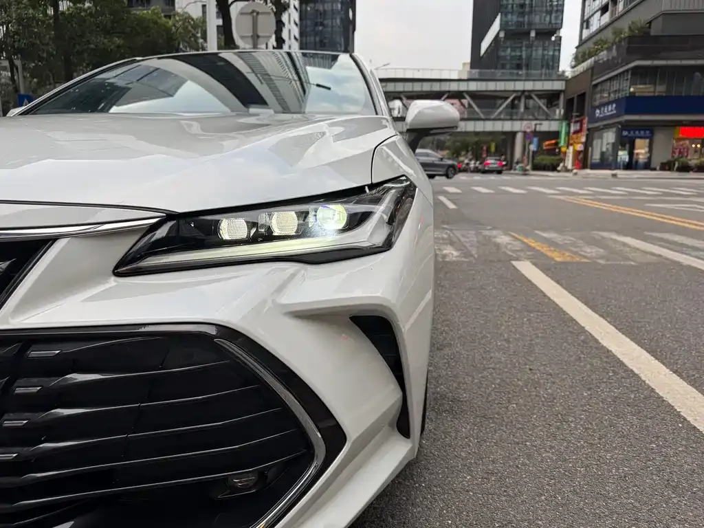 Toyota Avalon 2023 из CN, фото 9