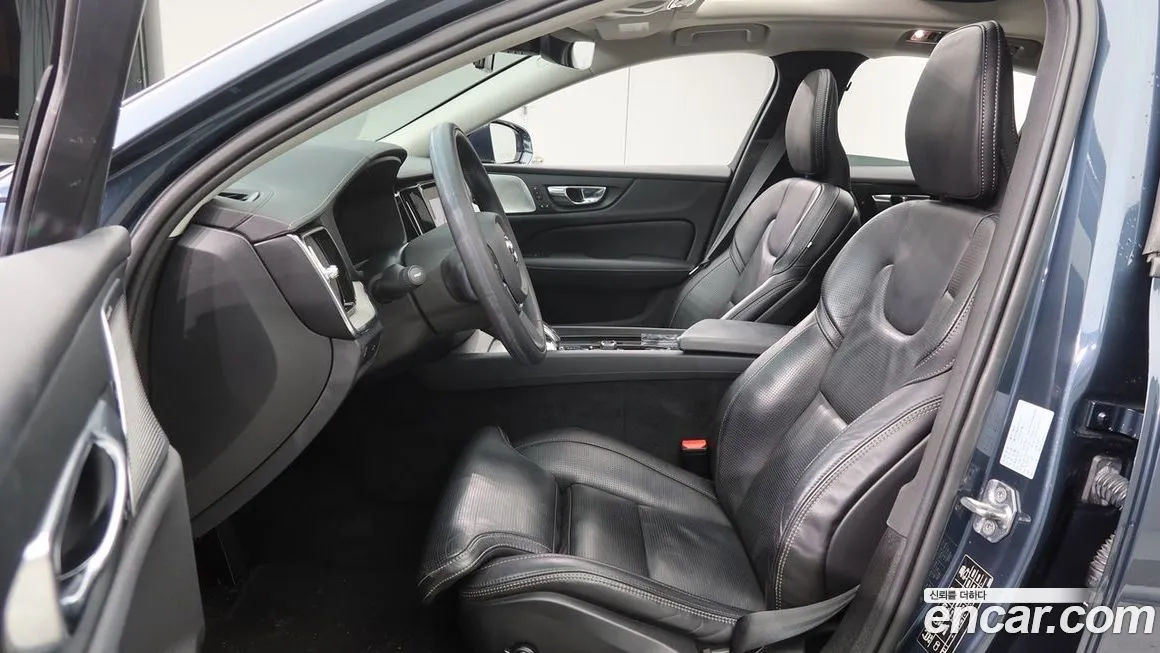 Volvo S60 2021 из KR, фото 9