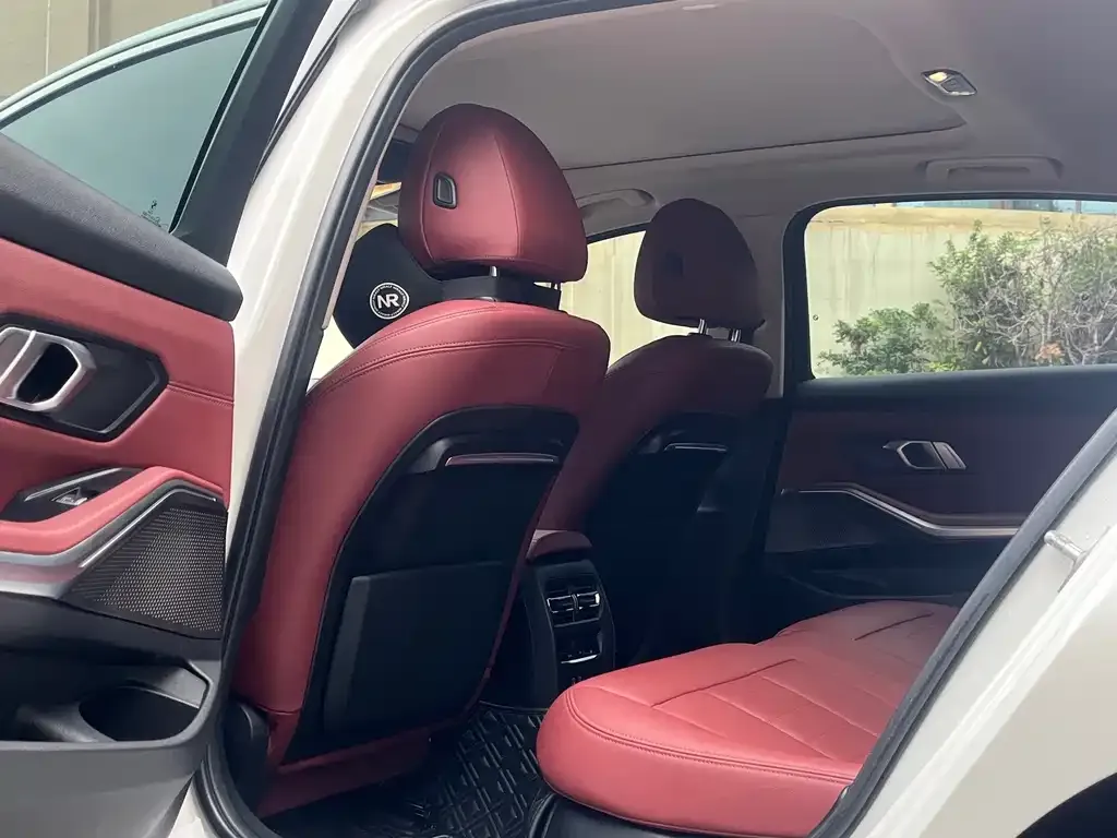 BMW 3 Series 2021 из CN, фото 6